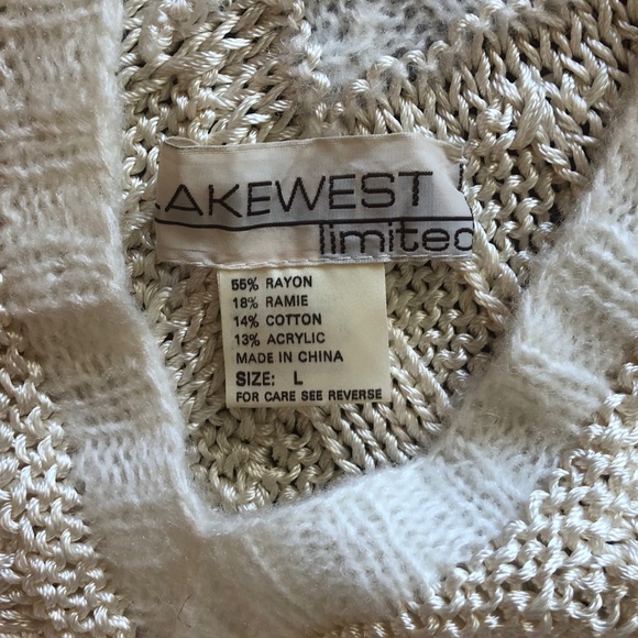 Lakewest Limited cream colored sweater L NWT - Picture 2 of 4